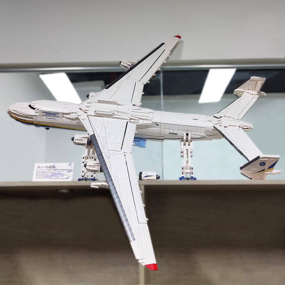 AN-225 grand avion de Transpor - Science Olympiad avis et prix